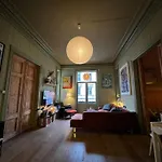 Elegant & Quiet In Historic House - Prime Location In West