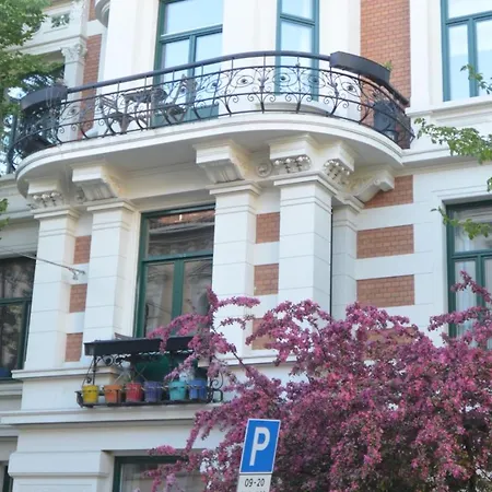 Апартаменты Elegant & Quiet In Historic House - Prime Location In West Осло